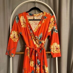 Beautiful, super soft , spring or summer wrap dress.